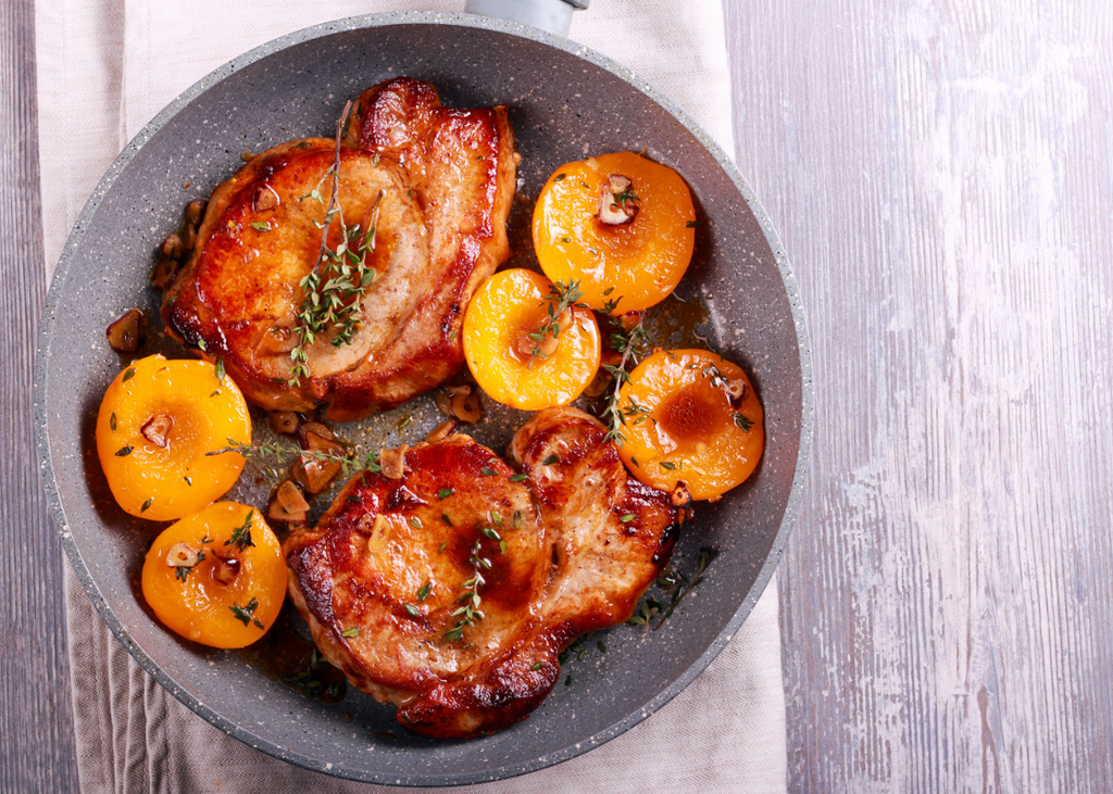 3 easy ways to enjoy fresh Ontario peaches with your favourite VG Meats products